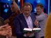 Polonaise zorgt voor complete chaos tijdens uitzending: Marcel leest stocijns voor uit nieuw boek