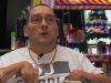 Rolstoel-DJ houdt feesten