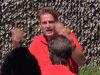 Drama na het verbranden van de opdracht