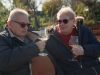 Han en Norma genieten van wijn en shoppen in Kroati