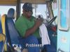 Spelersbus Cura�ao begeeft het tijdens opnames met H�l�ne Hendriks: 'Probleem'