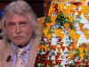 Johan Derksen vindt het belachelijk dat woningcorporatie oranje vlaggetjes uit straat wil hebben