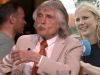 Johan Derksen geeft praktische beftip; Bas Nijhuis loopt weg; Noa Vahle ongemakkelijk!