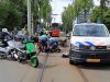 Agent gewond na aanrijding door scooterrijder in Delft