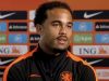 Justin Kluivert in gesprek met Noa Vahle: 'Zijn de Oranje-spelers niet te lief voor elkaar?'