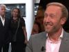 Raymond Mens lacht om opmerkelijke beelden van Dries Roelvink: 'Kunnen we het nog ��n keer zien?'
